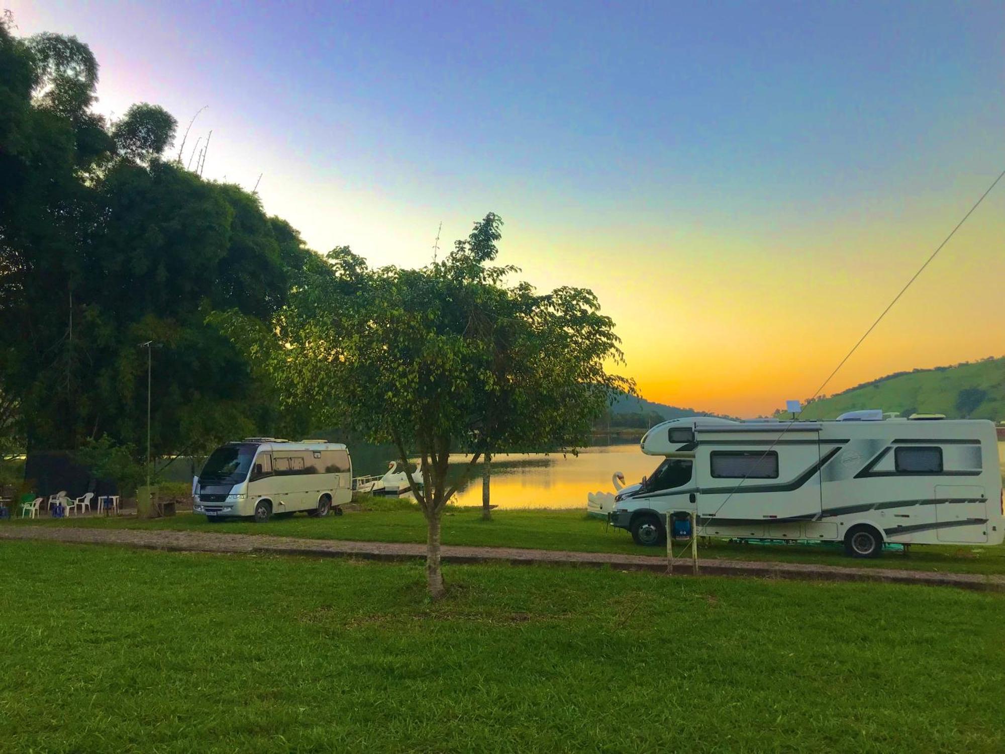 Pousada E Camping Recanto Da Praia Capitólio Exterior foto
